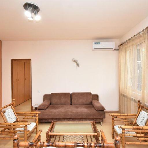 Rent Inn Yerevan On Sakharov Square Extérieur photo