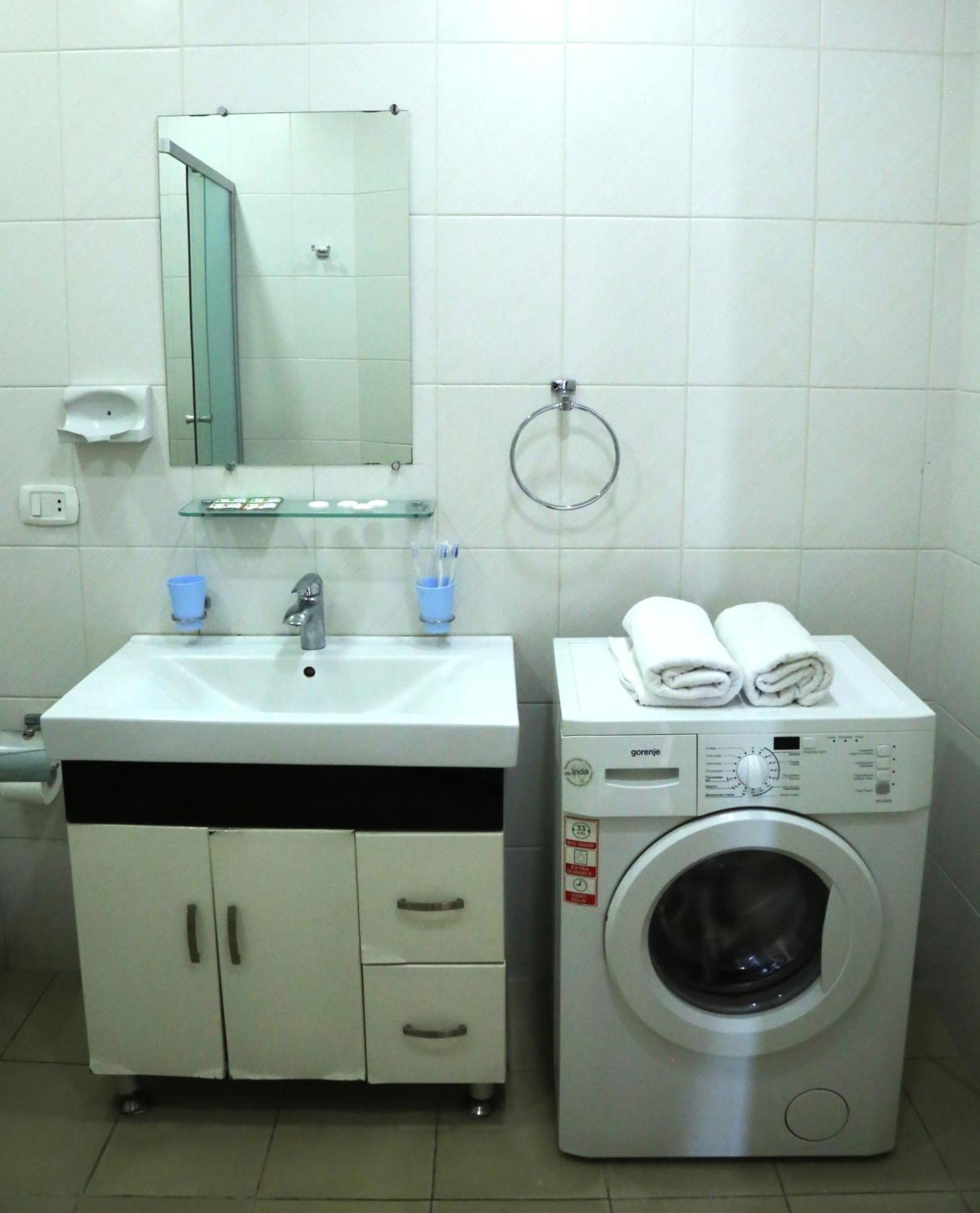 Rent Inn Yerevan On Sakharov Square Extérieur photo