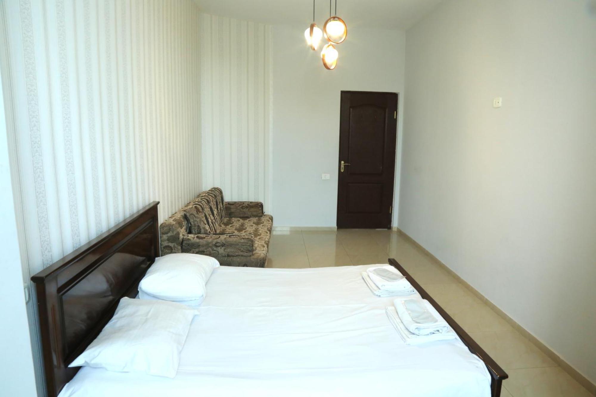 Rent Inn Yerevan On Sakharov Square Extérieur photo