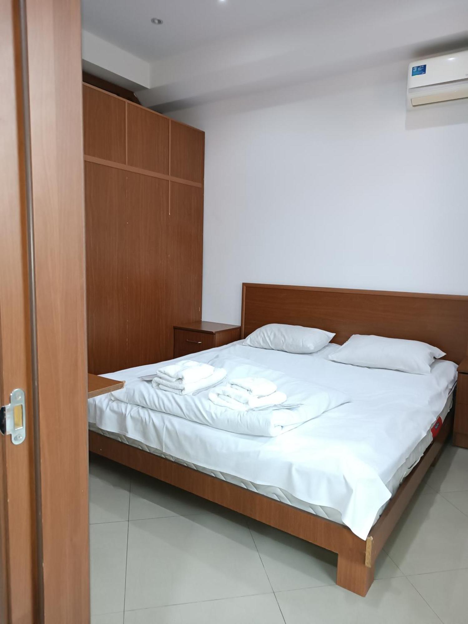 Rent Inn Yerevan On Sakharov Square Extérieur photo